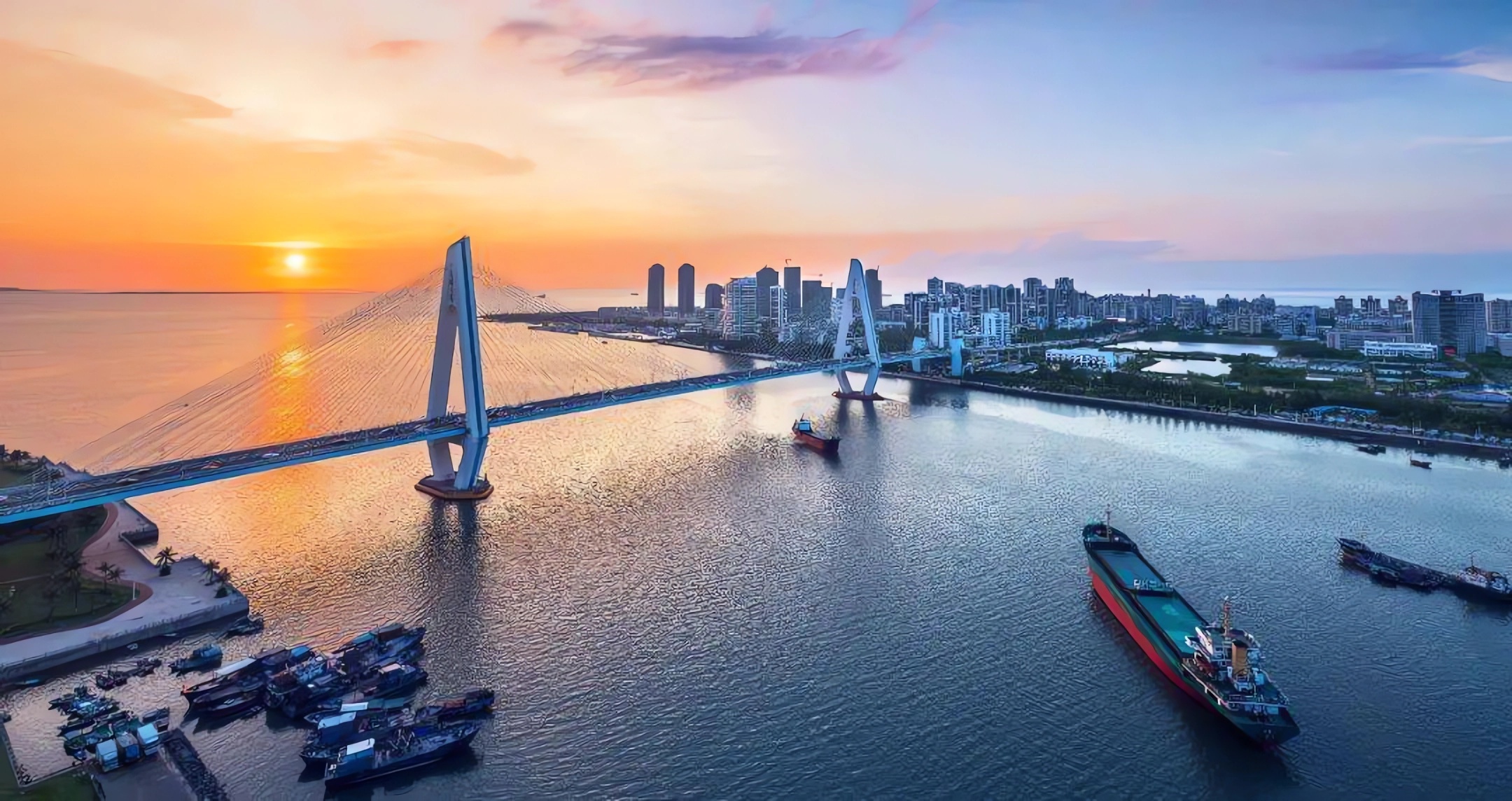 《中国（海南）跨境电子商务综合试验区实施方案》：打造“买全球 卖全球”的流通格局