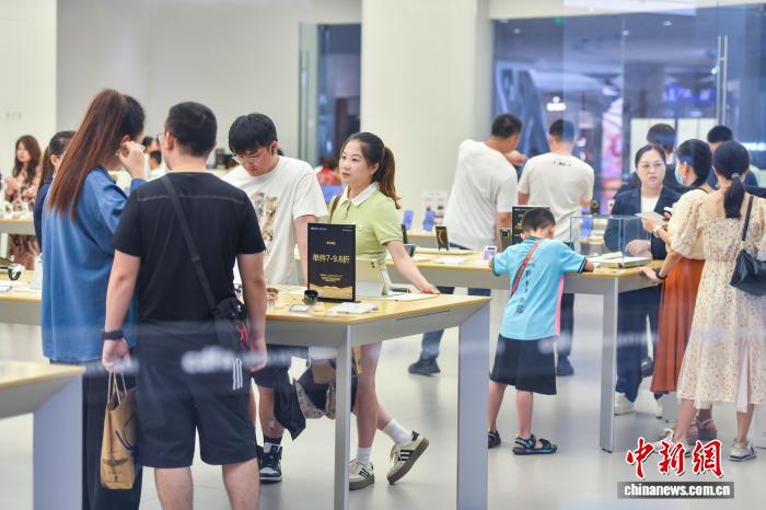 海南离岛免税购物金额9.44亿元  同比增长13.6%